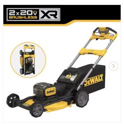 DEWALT 2x20V MAX 21 in. Cordless Battery Powered Self Propelled Lawn Mower Brand New $300