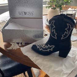Womens Western Boots $30