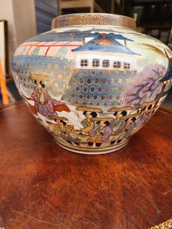 Vintage Japanese Satsuma Vase 