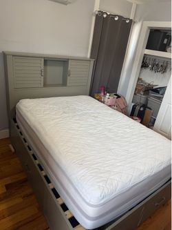 4 Piece Grey Full Bedroom set $600 or Best Offer
