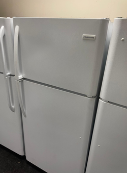 Frigidaire Top Freezer Fridge – White, Clean, 19 cu ft class