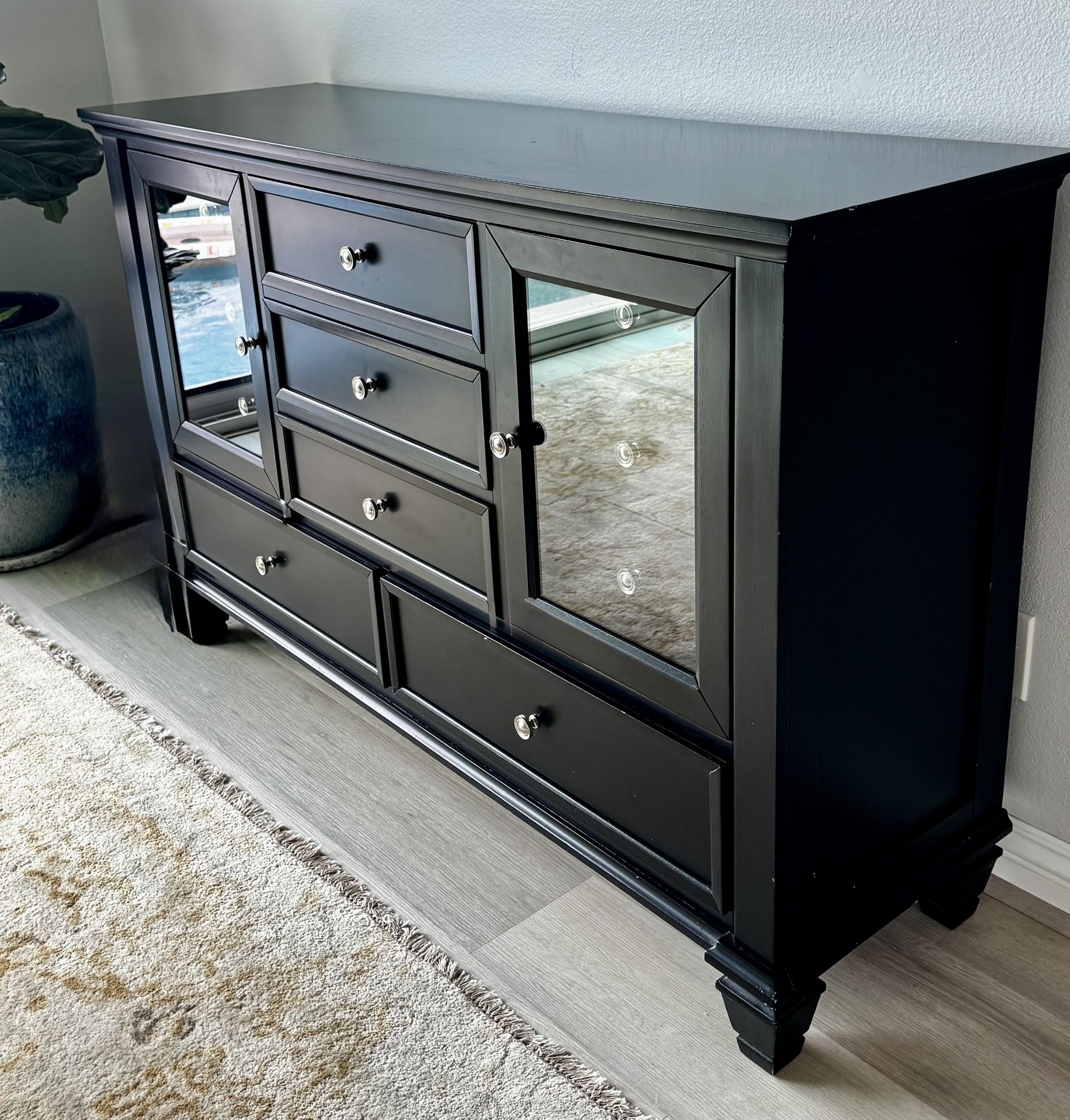 Sleek 11-Drawer Black Dresser – 61” W x 18.5” D x 40” H