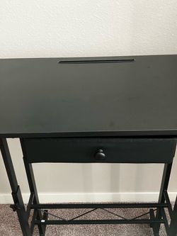 Adjustable desk