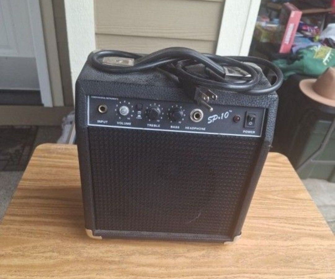 Used Fender SP.10 Guitar Combo Amp
