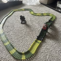 Train track/ dinosaur track set