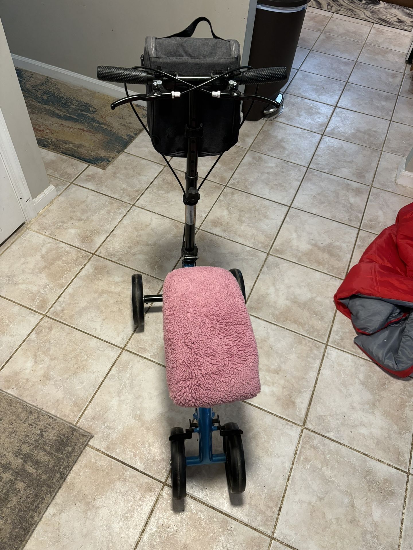 Knee Rover