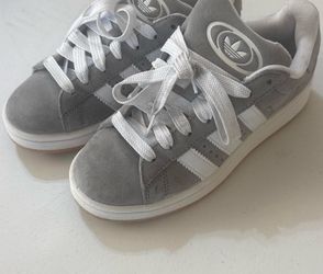 adidas canvas grey shoes size 6