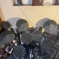 Alesis Nitro 
