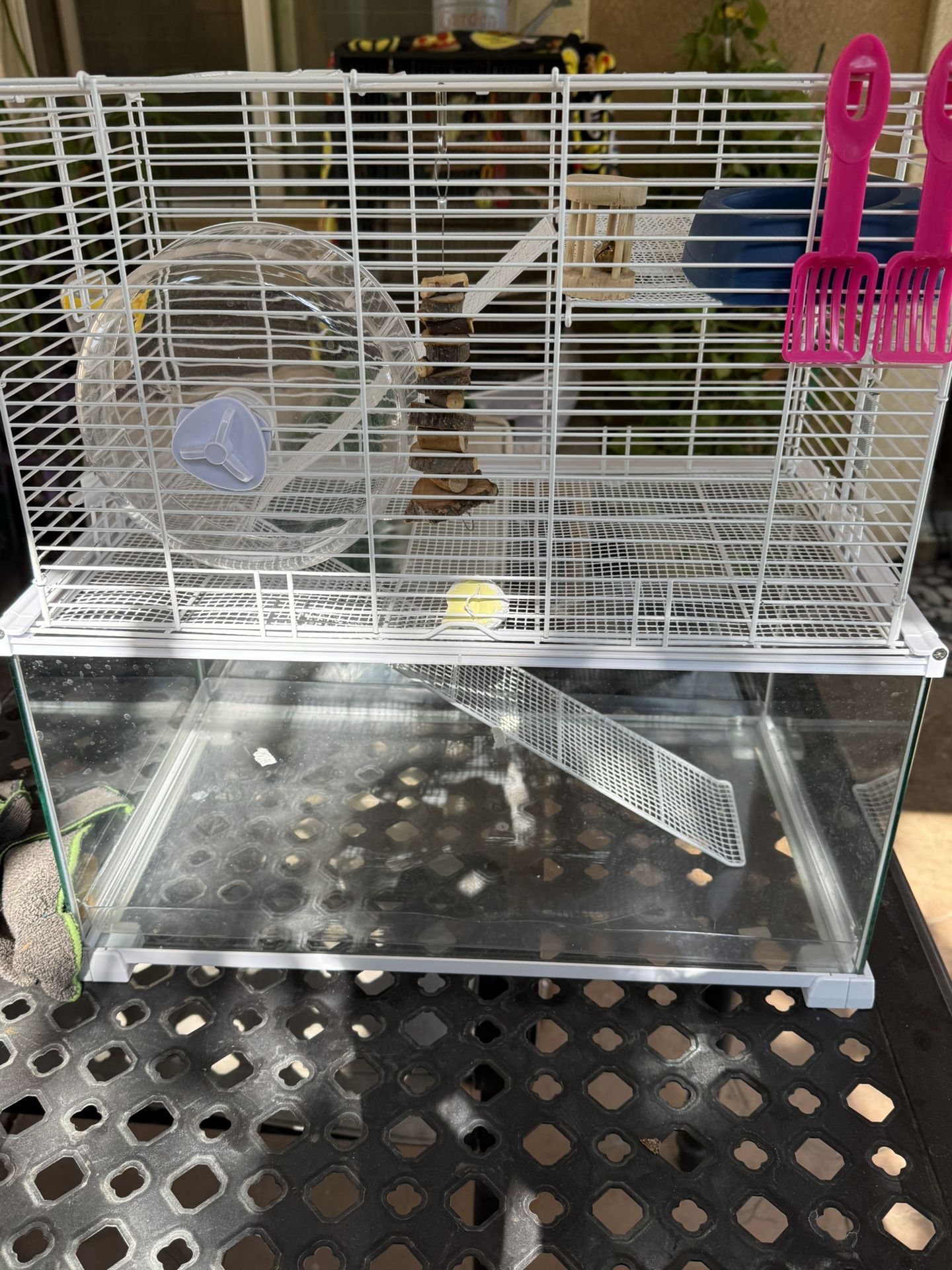Hamster cage