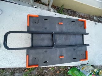 Multi function workbench that can serve as Dolly , hand truck or work platform