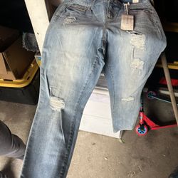 Torrid Girlfriend jeans