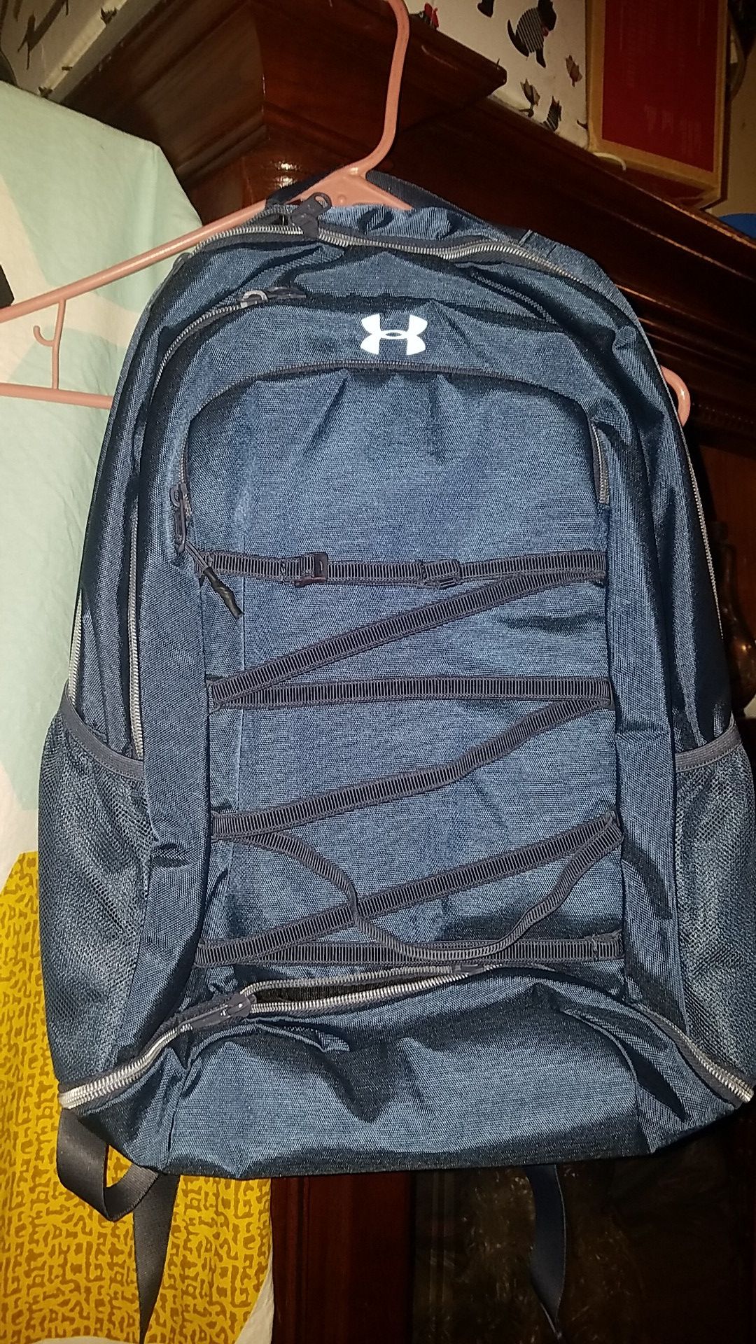 New backpack under armor Woman's
