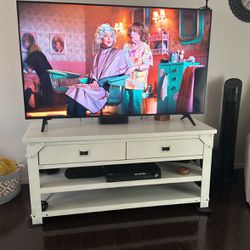 65 Inch LG Tv With Tv Stand
