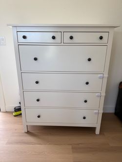 IKEA HEMNES 6-Drawer Dresser