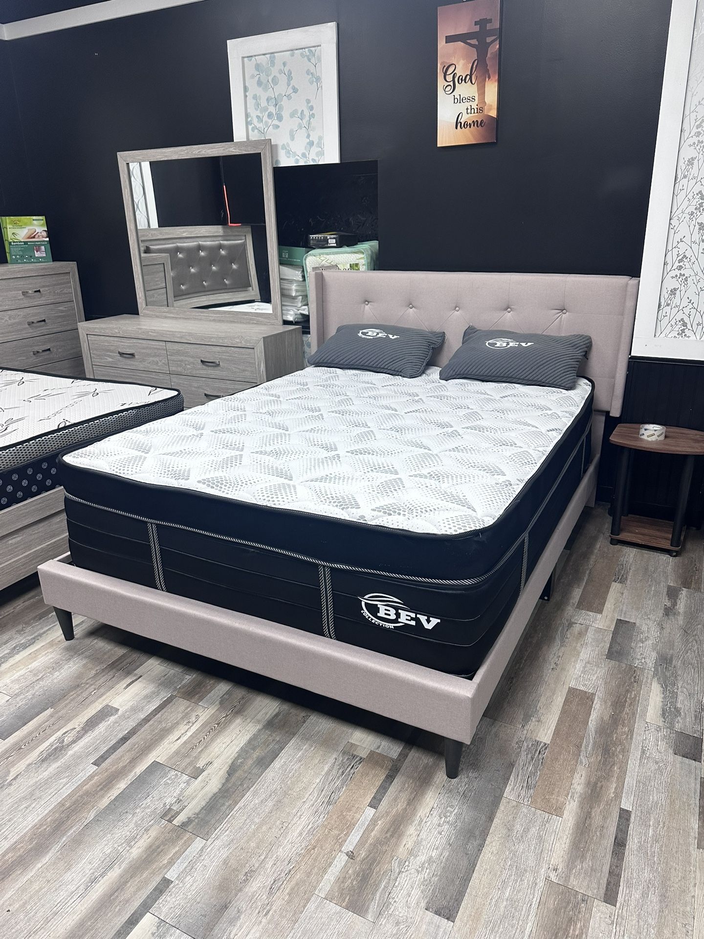 Queen Pillows Top With Free Box Spring - Same Day Delivery