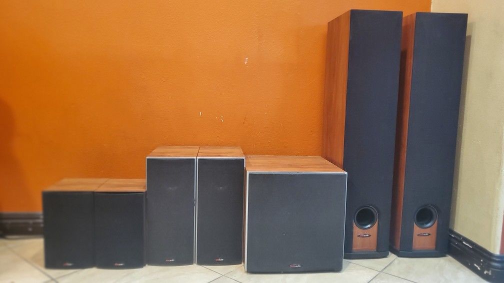 Polk Audio Speakers (Set Of 7)