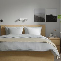 Bedroom set King size, Side Dresser And Bed frame mattress Slats!!!