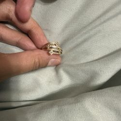 14 kt ring 