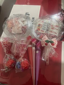 Bundle for $20 each once plate you get one flower and one little bagg 