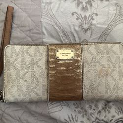 Michael Kors Wallet with Wrist band