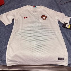 Portugal 2018 away jersey size small