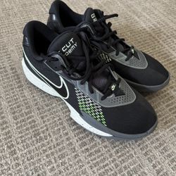 New Men’s Nike GT Cut Academy Basketball Shoes