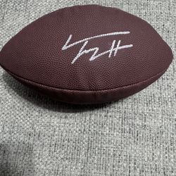 Trey Hendrickson Signed Autograph Wilson  Football- Cincinnati Bengals- Beckett