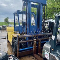 2002 KOMATSU FORKLIFT 30,000 LBS