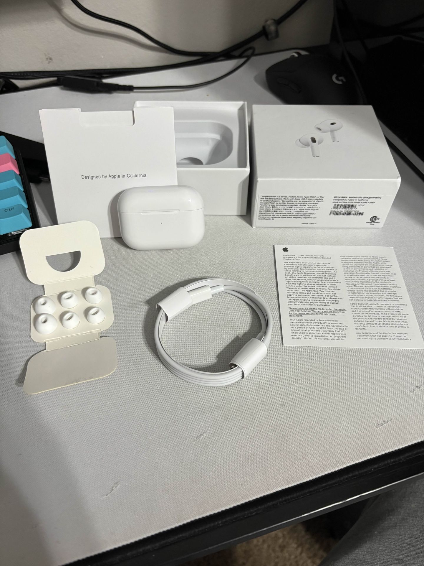 Apple AirPods Pro with MagSafe Charging Case