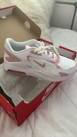 Brand new Nike Air size 8