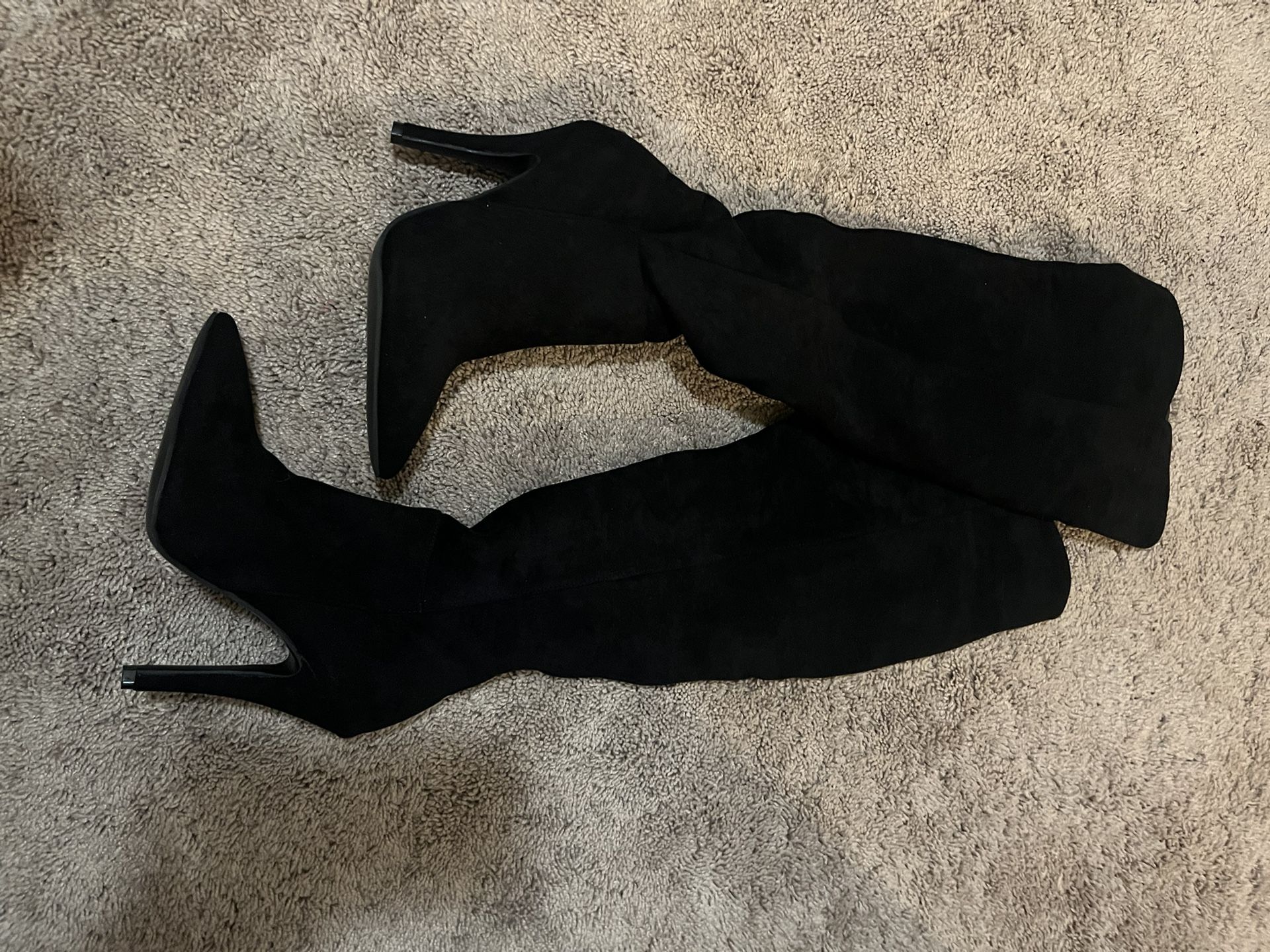 Black Heeled Boots