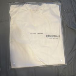 Essentials shirt size S