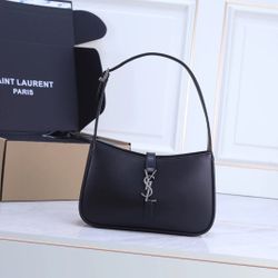 Black adjustable strap shoulder bag
