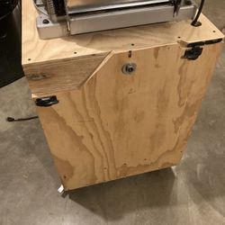 Woodworking Flip Stand