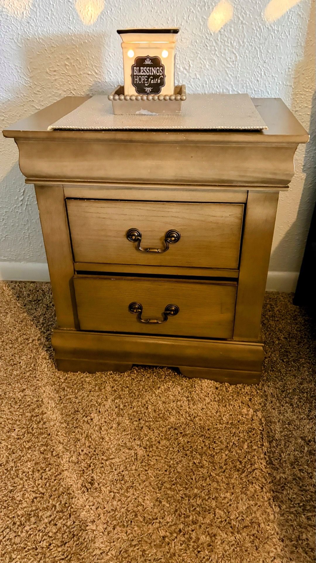 Three year old night stand $100