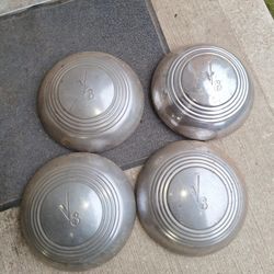 V8 Hubcaps