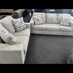 3/2 sofas 450$