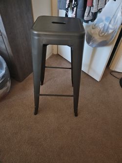 Counter Hieght Stool