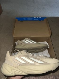 Adidas Original Ozelia Savann