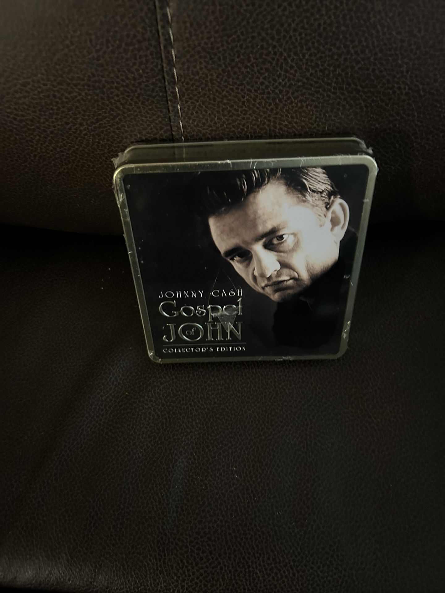 New Two CD’s Johnny Cash, gospel of John collectors edition