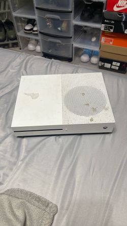 Broken Xbox I’m selling for parts