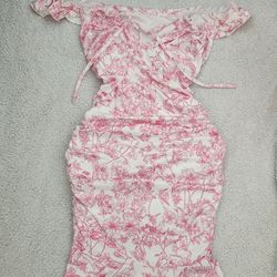 ✅️ Floral Print Off Shoulder Pink Mini Dress• Size S• New Condition• $20firm