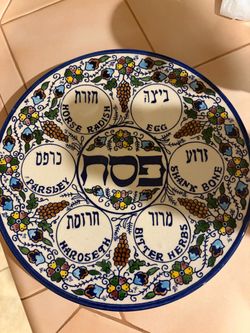 Beautiful Jewish plate from Israel hand painted
