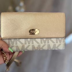 Michael kors wallet crossbody bag