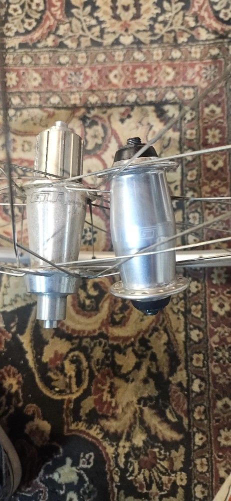 GT Bikes MTB Hubs