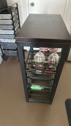 Mueble para vinos y copas