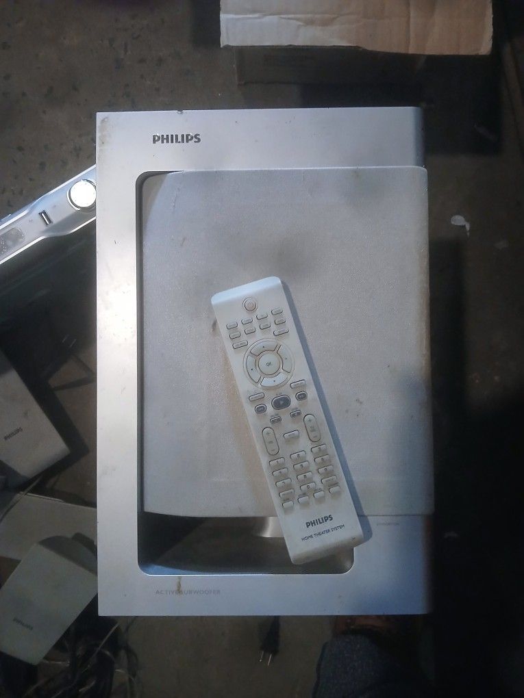 Phillips Surround Sound Home Therater