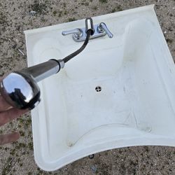 Garage Zinc 65.00 Like New Hesperia 