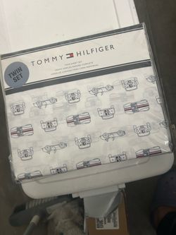 New Tommy Hilfiger Twin Size Sheets