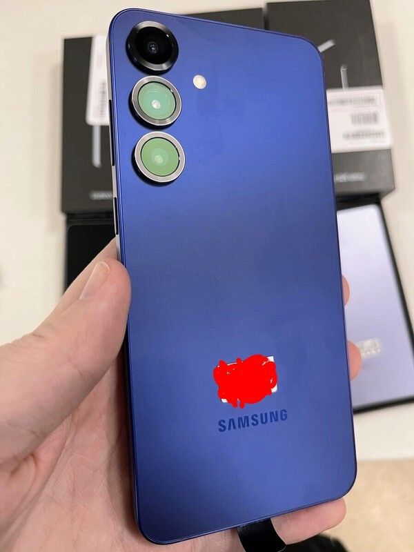 Unlocked Samsung s25 (Blue) 256gb